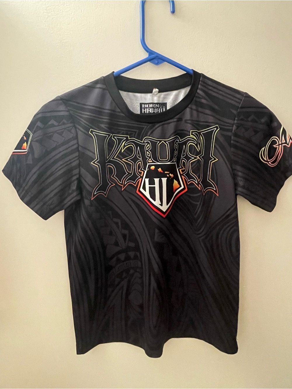 Born Hawaii Youth Kauai Dry-Fit Jersey Shirt Polynesian Tribal Black Grey